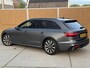 Audi A4 Avant 35 TFSI S edition Competition Automaat | Navigatiesysteem | Elektrisch inklapbare spiegels | Afgevlakt stuurwiel | LED verlichting | Daytonagrijs lak | Apple CarPlay/Android Auto | Getint glas | Parkeersensoren voor en achter