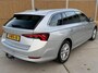 Skoda Octavia Combi 1.5 TSI First Edition Trekhaak | Stoelverwarming | Apple CarPlay/Android Auto | Matrix LED | Climate control | Cruise control | Elektrisch bedienbare kofferklep | Keyless | Parkeersensoren voor en achter