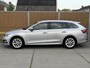 Skoda Octavia Combi 1.5 TSI First Edition Trekhaak | Stoelverwarming | Apple CarPlay/Android Auto | Matrix LED | Climate control | Cruise control | Elektrisch bedienbare kofferklep | Keyless | Parkeersensoren voor en achter