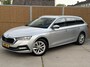 Skoda Octavia Combi 1.5 TSI First Edition Trekhaak | Stoelverwarming | Apple CarPlay/Android Auto | Matrix LED | Climate control | Cruise control | Elektrisch bedienbare kofferklep | Keyless | Parkeersensoren voor en achter
