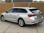 Skoda Octavia Combi 1.5 TSI First Edition Trekhaak | Stoelverwarming | Apple CarPlay/Android Auto | Matrix LED | Climate control | Cruise control | Elektrisch bedienbare kofferklep | Keyless | Parkeersensoren voor en achter