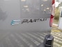 Peugeot e-Partner L1 50 kWh 136pk | 8 jaar garantie | 0% financial lease | 2-zits | Houten afwerking laadruimte | Multimedia | Draadloze Apple Carplay en Android Auto | Achteruitrijcamera | Parkeersensoren achter | Digital cockpit | Stuurwielbediening | Bestuurdersstoel comfort | van €30.615 voor €26.695 ex. BTW rijklaar