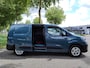 Peugeot e-Partner L2 50 kWh 136pk | 8 jaar garantie | 0% financial lease | 3-zits | Houten afwerking laadruimte | Exterieur Pakket | 16 inch lichtmetalen velgen | Keyless Entry | Climate Control | Multimedia | Draadloze Apple Carplay en Android Auto | NAVI | Parkeersensoren voor en achter | Achteruitrijcamera | Dode hoek detectie | Mistlampen | Licht- en regensensor | Automatische verlichting | Stuurwielbediening | Digital cockpit | Bestuurdersstoel comfort | van €34.064 voor €29.695 ex. BTW rijklaar