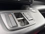 Peugeot e-Partner L2 50 kWh 136pk | ACTIE | 8 jaar garantie | 0% financial lease | Twee schuifdeuren | Warmtepomp | Climate Control | Verwarmbare voorstoelen | Draadloze Apple Carplay en Android Auto | Dode hoek detectie | Multimedia | NAVI | Achteruitrijcamera | Parkeersensoren voor en achter | Tussenwand met raam | Elektrisch inklapbare spiegels | Mistlampen | Bestuurdersstoel comfort met armsteun | E-PTO 400 | van €33.564 voor €28.250 ex. BTW rijklaar