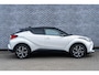 Toyota C-HR / C-HR+ 2.0 Hybrid Executive | Achteruitrijcamera | Parkeersensoren | Stoelverwarming | Trekhaak | Cruise Control | Dodehoekdetectie | Lane Assist | Lichtmetalen Velgen 18 inch