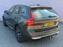 Volvo XC60 2.0 B5 Inscription | Trekhaak | Harman Kardon Audio | Achteruitrijcamera | Parkeersensoren | Cruise Control Adaptief | BLIS | Keyless Entry | Elektrische Achterklep | Navigatie | Apple Carplay | Android Auto