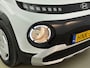 Hyundai Inster E-MOTION 'HEARTLINE EDITION' 49 kWh | ELEKTRISCHE SPEELTJES STELLEN NOOIT TELEUR! | UNIEK! | NAVI | 3-FASEN | SNELLADEN | BLUELINK | CAMERA | CLIMA | CRUISE | BTW AUTO | 370KM WLTP RANGE |  FABRIEKSGARANTIE T/M 5-2030!