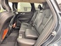 Volvo XC60 2.0 T5 Momentum | Trekhaak | Stoelverhogers | Lederen Bekleding | Stoelverwarming | LED Koplampen Adaptief | Navigatie | Apple Carplay | Android Auto | Achteruitrijcamera | Parkeersensoren