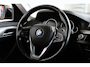 BMW 5-Serie 520i Executive Ned auto , trekhaak ,navi