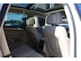 Volkswagen Touareg 3.0 TSI 380PK Hybrid Highline Pano | Trhk | Dyn Audio |