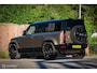 Land Rover Defender 110 3.0 P400 110 X-Dynamic URBAN | Led bar | 22 inch urban wheels | 360 cam | Zeer gaaf | KAHN spoiler |