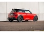 MINI John Cooper Works 1.5 JCW Trim | Pano Dak | Navi Prof | Stoel-/stuurverw | 17"