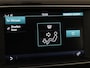 Jaguar F-Pace 3.0 R-Sport AWD 35t | Panoramadak | Stoelverwarming | Head-Up | Meridian Surround | Keyless | Trekhaak | Camera | Bi-Xenon | Navigatie | Park Assist | Stuurverwarming