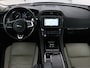 Jaguar F-Pace 3.0 R-Sport AWD 35t | Panoramadak | Stoelverwarming | Head-Up | Meridian Surround | Keyless | Trekhaak | Camera | Bi-Xenon | Navigatie | Park Assist | Stuurverwarming
