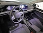 Volkswagen Golf 1.5 eHybrid Style Edition 204 pk Automaat (DSG) | Verlengde garantie | Navigatie | Panoramadak | Trekhaak (wegklapbaar) | Parkeersensoren (Park assist) | Achteruitrijcamera | Stoelverwarming |