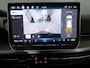 Volkswagen Golf 1.5 eHybrid Style Edition 204 pk Automaat (DSG) | Verlengde garantie | Navigatie | Panoramadak | Trekhaak (wegklapbaar) | Parkeersensoren (Park assist) | Achteruitrijcamera | Stoelverwarming |