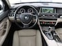 BMW 5-Serie 520i Luxury Edition | Origineel NL | Comfortstoelen | Leder | Trekhaak | Stoelverwarming | Bi-Xenon | Navigatie | Bluetooth | Parkeerhulp | Climate control | Cruise control