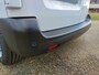 Opel Vivaro-e Electric L2 75 kWh 136pk | 8 jaar garantie | 0% financial lease | Houten afwerking laadruimte | NAVI | Multimedia | Apple Carplay | Android Auto | Achteruitrijcamera | Parkeersensoren voor en achter | Dode hoek detectie | Digitale cockpit | Stuurwielbediening | Mistlampen | Licht- en regensensor | Automatic light | Tussenwand comfort met raam | Bestuurdersstoel comfort | Bank voorpassagiers | Reservewiel | van €47.469 voor €36.450 ex. BTW rijklaar