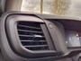 Opel Vivaro-e Electric L2 75 kWh 136pk | 8 jaar garantie | 0% financial lease | Houten afwerking laadruimte | NAVI | Multimedia | Apple Carplay | Android Auto | Achteruitrijcamera | Parkeersensoren voor en achter | Dode hoek detectie | Digitale cockpit | Stuurwielbediening | Mistlampen | Licht- en regensensor | Automatic light | Tussenwand comfort met raam | Bestuurdersstoel comfort | Bank voorpassagiers | Reservewiel | van €47.469 voor €36.450 ex. BTW rijklaar