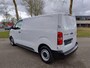 Opel Vivaro-e Electric L2 75 kWh 136pk | 8 jaar garantie | 0% financial lease | Houten afwerking laadruimte | NAVI | Multimedia | Apple Carplay | Android Auto | Achteruitrijcamera | Parkeersensoren voor en achter | Dode hoek detectie | Digitale cockpit | Stuurwielbediening | Mistlampen | Licht- en regensensor | Automatic light | Tussenwand comfort met raam | Bestuurdersstoel comfort | Bank voorpassagiers | Reservewiel | van €47.469 voor €36.450 ex. BTW rijklaar