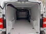 Opel Vivaro-e Electric L3 75 kWh 136pk | 8 jaar garantie | 0% financial lease | Houten afwerking laadruimte | LED laadruimteverkichting | NAVI | Multimedia | Apple Carplay | Android Auto | Achteruitrijcamera | Parkeersensoren voor en achter | Dode hoek detectie | Digitale cockpit | Stuurwielbediening | Mistlampen | Licht- en regensensor | Automatic light | Tussenwand comfort met raam | Bestuurdersstoel comfort | Bank voorpassagiers | Reservewiel | van €48.469 voor €36.195 ex. BTW rijklaar