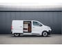 Opel Vivaro 2.0 L2H1 125PK | Bedrijfswageninrichting | Cruise | Carplay | Camera | Airco | PDC | Trekhaak