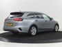 Kia Ceed 1.0 T-GDi DynamicPlusLine | Stoelverwarming | Carplay | Camera | Navigatie | Stuurverwarming | Half leder | Cruise control | Keyless | DAB | Parkeerhulp | Climate control | Bluetooth