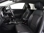 Kia Ceed 1.0 T-GDi DynamicPlusLine | Stoelverwarming | Carplay | Camera | Navigatie | Stuurverwarming | Half leder | Cruise control | Keyless | DAB | Parkeerhulp | Climate control | Bluetooth