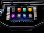 Mercedes-Benz E-klasse 300 e AMG Line | SOFTCLOSE | AIRMATIC | ACHTERASBESTURING | STOELMASSAGE | STOELVENTILATIE | 20 INCH | RIJ-ASSISTENTIE PAKKET | 360 CAMERA | KEYLESS | ELEKTR.TREKHAAK | PANORAMA/SCHUIF-KANTELDAK | HYPERSCREEN | NAUTICBLAUW | NP 95 K |