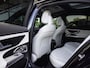 Mercedes-Benz E-klasse 300 e AMG Line | SOFTCLOSE | AIRMATIC | ACHTERASBESTURING | STOELMASSAGE | STOELVENTILATIE | 20 INCH | RIJ-ASSISTENTIE PAKKET | 360 CAMERA | KEYLESS | ELEKTR.TREKHAAK | PANORAMA/SCHUIF-KANTELDAK | HYPERSCREEN | NAUTICBLAUW | NP 95 K |