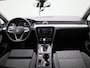 Volkswagen Passat Variant 2.0 TDI 90kW DSG Style Business AUTOMAAT | SPORTSTOELEN | NAVIGATIE | APPLE CARPLAY | CAMERA | CLIMA | ADAPTIEVE CRUISE | DAB | PDC | ELEKTRISCHE KOFFERKLEP EN STOEL | 12 MAANDEN BOVAG GARANTIE |