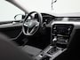 Volkswagen Passat Variant 2.0 TDI 90kW DSG Style Business AUTOMAAT | SPORTSTOELEN | NAVIGATIE | APPLE CARPLAY | CAMERA | CLIMA | ADAPTIEVE CRUISE | DAB | PDC | ELEKTRISCHE KOFFERKLEP EN STOEL | 12 MAANDEN BOVAG GARANTIE |