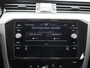 Volkswagen Passat Variant 2.0 TDI 90kW DSG Style Business AUTOMAAT | SPORTSTOELEN | NAVIGATIE | APPLE CARPLAY | CAMERA | CLIMA | ADAPTIEVE CRUISE | DAB | PDC | ELEKTRISCHE KOFFERKLEP EN STOEL | 12 MAANDEN BOVAG GARANTIE |