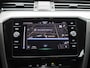 Volkswagen Passat Variant 2.0 TDI 90kW DSG Style Business AUTOMAAT | SPORTSTOELEN | NAVIGATIE | APPLE CARPLAY | CAMERA | CLIMA | ADAPTIEVE CRUISE | DAB | PDC | ELEKTRISCHE KOFFERKLEP EN STOEL | 12 MAANDEN BOVAG GARANTIE |