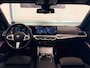 BMW 3-Serie Touring 320e M-Pakket Pano, Cruise Control, Apple Carplay, Trekhaak, LED, Sfeerverlichting, Elek Stoel, H&K Audio