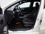 Mercedes-Benz A-klasse 180 Ambition AUTOMAAT | PANORAMADAK | AMG | NAVIGATIE | SPORTSTOELEN | CRUISE | LMV | AIRCO | 12 MAANDEN BOVAG GARANTIE |
