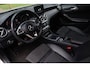 Mercedes-Benz A-klasse 180 Ambition Aut. | AMG-Pakket | Apple Car Play | Stoelverwarming | Full Led | Historie | 18 Inch | Navi |