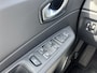Renault Captur 0.9 TCe Bose / Dealer onderhouden / Trekhaak / Camera / Panoramdak / Climate / Cruise /