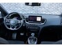 Kia ProCeed 1.5 T-GDi GT-Line | Trekhaak | Panoramadak | Lederen Bekleding | Stoelverwarming | Achteruitrijcamera | Parkeersensoren | Cruise Control Adaptief | Keyless Entry | Elektrische Achterklep | Navigatie | Apple Carplay | Android Auto