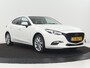 Mazda 3 2.0 SkyActiv-G 120 GT-M | Head-Up | Leder | Stoelverwarming | Adaptive cruise | Camera | Stuurverwarming | Bose Sound | Navigatie | Full LED | Keyless | Parkeerhulp | Climate control