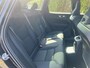 Volvo XC60 T6 Plug-in hybrid AWD Plus Dark | Blis | Elektrische stoelen | Pano dak | Trekhaak | Stuur en Stoel verwarming | Harman Kardon audio | Keyless | 360 camera | Google |