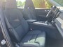 Volvo XC60 T6 Plug-in hybrid AWD Plus Dark | Blis | Elektrische stoelen | Pano dak | Trekhaak | Stuur en Stoel verwarming | Harman Kardon audio | Keyless | 360 camera | Google |