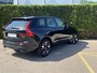 Volvo XC60 T6 Plug-in hybrid AWD Plus Dark | Blis | Elektrische stoelen | Pano dak | Trekhaak | Stuur en Stoel verwarming | Harman Kardon audio | Keyless | 360 camera | Google |