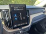 Volvo XC60 T6 Plug-in hybrid AWD Plus Dark | Blis | Elektrische stoelen | Pano dak | Trekhaak | Stuur en Stoel verwarming | Harman Kardon audio | Keyless | 360 camera | Google |
