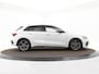 Audi A3 Sportback 45 TFSIe 245pk S-tronic S edition Competition · Apple/Android Car Play · Adaptive Cruise Control · Elek. inklap b.spiegels · Navigatie · 18'' ·