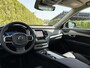 Volvo XC90 T8 Plug-in hybrid AWD Ultra Dark | Blis | AppleCarplay | Harman Kardon Audio | Trekhaak | Pano dak| Headup display | Keyless | 360 camera | 7 zits |