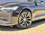 Volvo S60 2.0 Recharge T6 AWD Plus Dark | Plug-in Hybrid (PHEV) | Long Range | Trekhaak | Sportstoelen | Achteruitrijcamera | Keyless Entry | Elektrisch Verstelbare Voorstoelen | BLIS | Navigatie | Apple Carplay | Android Auto