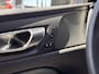Volvo S60 2.0 Recharge T6 AWD Plus Dark | Plug-in Hybrid (PHEV) | Long Range | Trekhaak | Sportstoelen | Achteruitrijcamera | Keyless Entry | Elektrisch Verstelbare Voorstoelen | BLIS | Navigatie | Apple Carplay | Android Auto