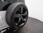 Land Rover Defender 2.0 P300e 110 HSE Dynamic Edition | Cold Climate & Black Pack | ClearSight | 22'' velgen | Elek. trekhaak |