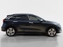 Kia Niro EV e-Niro ExecutiveLine 64 kWh | Navigatie | Warmtepomp | Schuifkanteldak | Trekhaak | Privacy Glass | Elektrische achterklep | Keyless Entry | Apple Car Play/Android Auto | 1e Eigenaar | Geventileerde en verwarmbare stoelen | Meest complete uitvoering | NL - Auto |